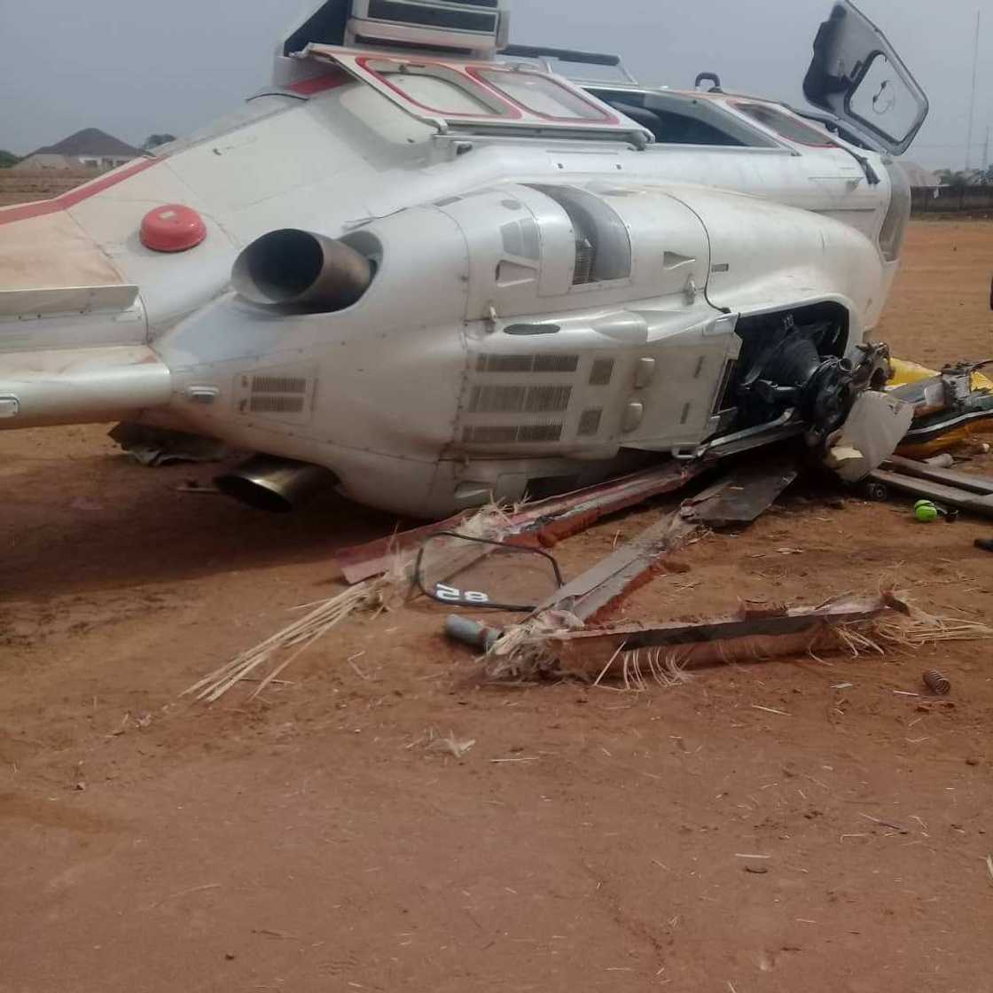 Breaking: Narrow escape for Osinbajo as VP’s chopper crash-lands in Kabba Breaking: Narrow escape for Osinbajo as VP’s chopper crash-lands in Kabba