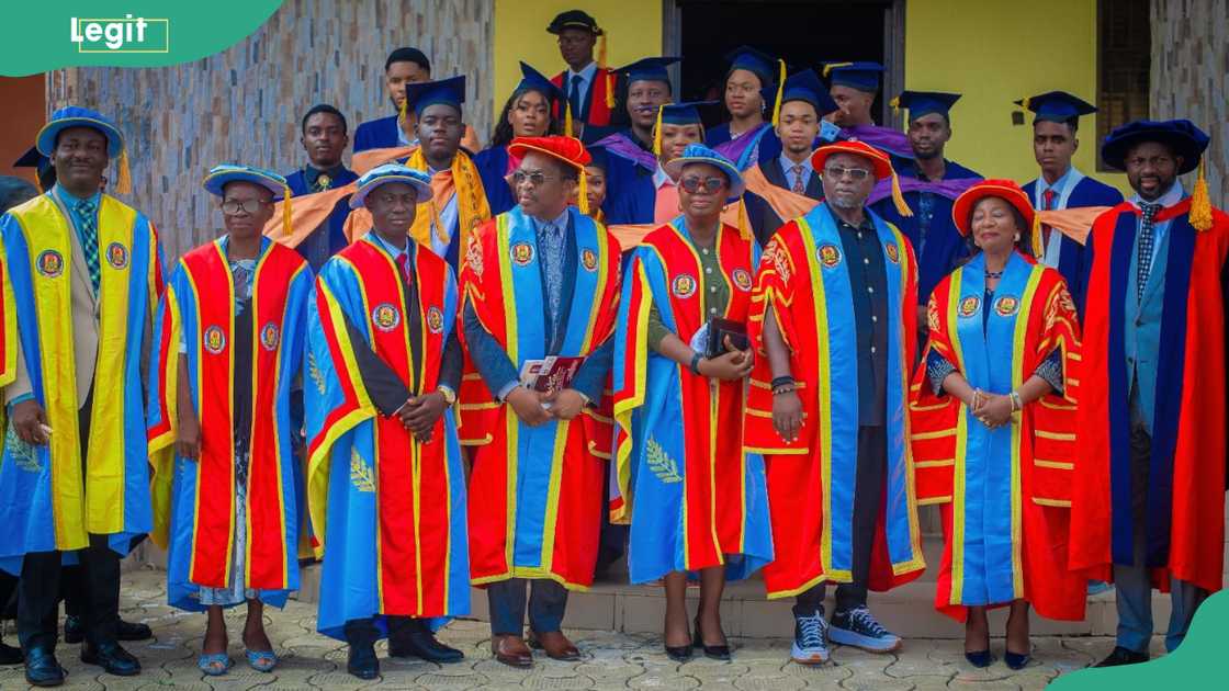 Kings University graduates