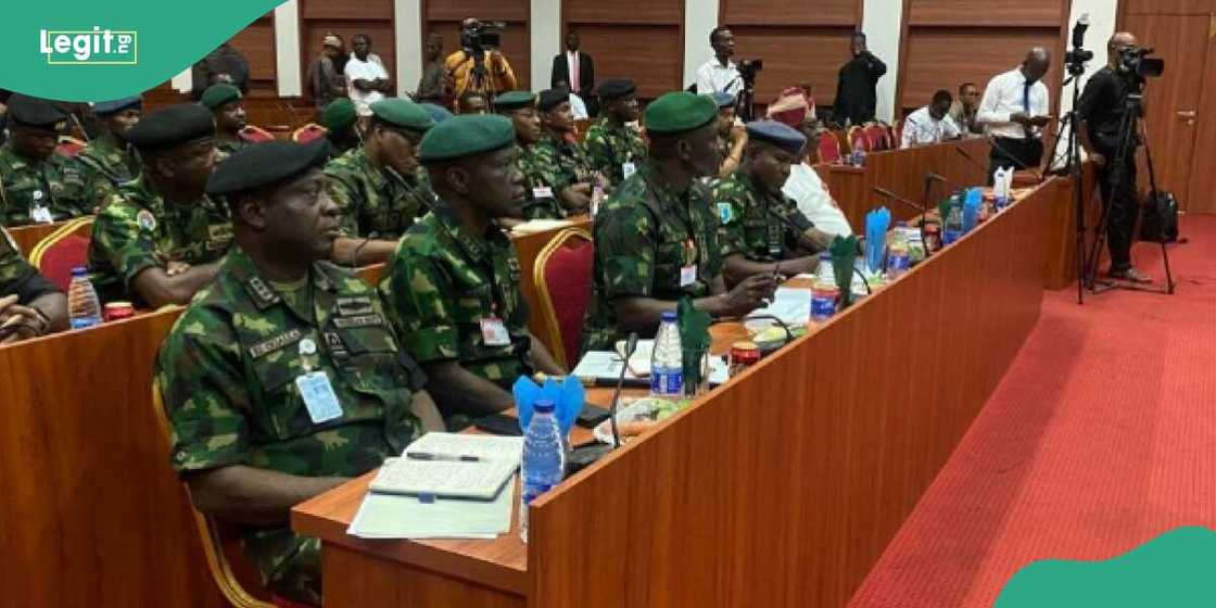 Nigerian Senate holds meeting with service chiefs over Delta killings Nigerian Senate holds meeting with service chiefs over Delta killings