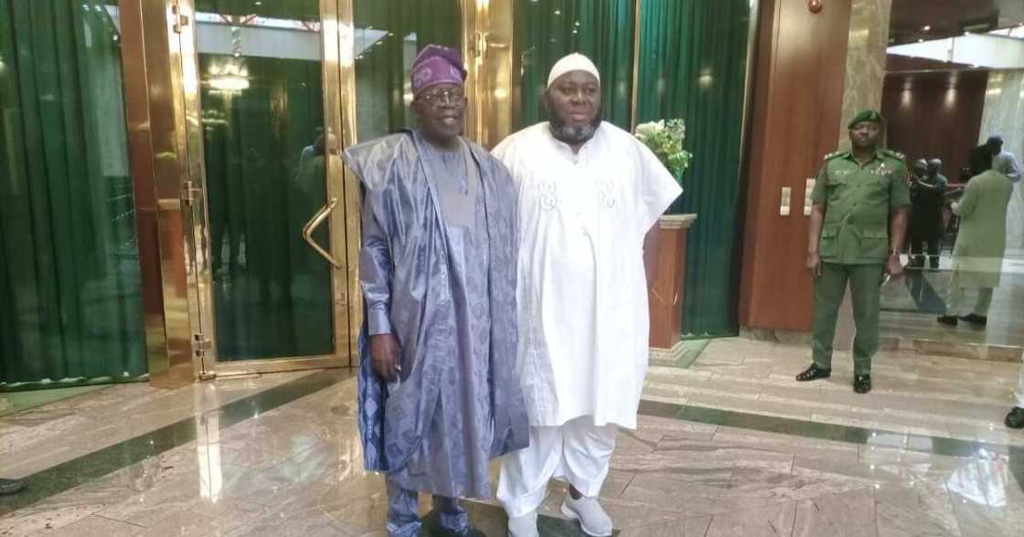 Dokubo, Tinubu