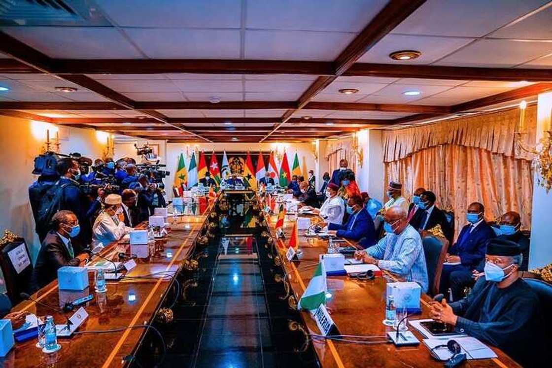 Hotuna: Osinbajo ya wakilci Buhari a taron ECOWAS