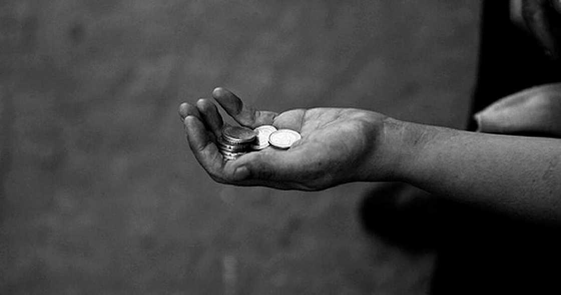 Bankin duniya ya karyata FG, ya ce 'yan Najeriya 7m suka fada talauci Bankin duniya ya karyata FG, ya ce 'yan Najeriya 7m suka fada talauci