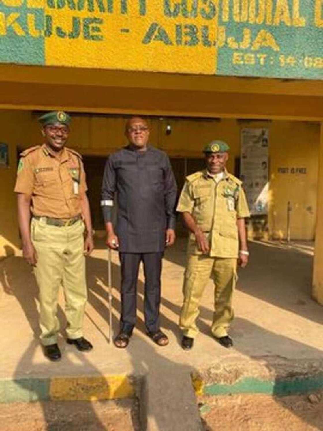 An saki tsohon kakakin jam'iyyar PDP bayan wata 10 a kurkuku An saki tsohon kakakin jam'iyyar PDP bayan wata 10 a kurkuku