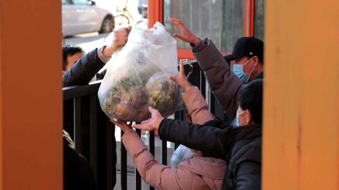 Chinese Swapping food for items Chinese Swapping food for items