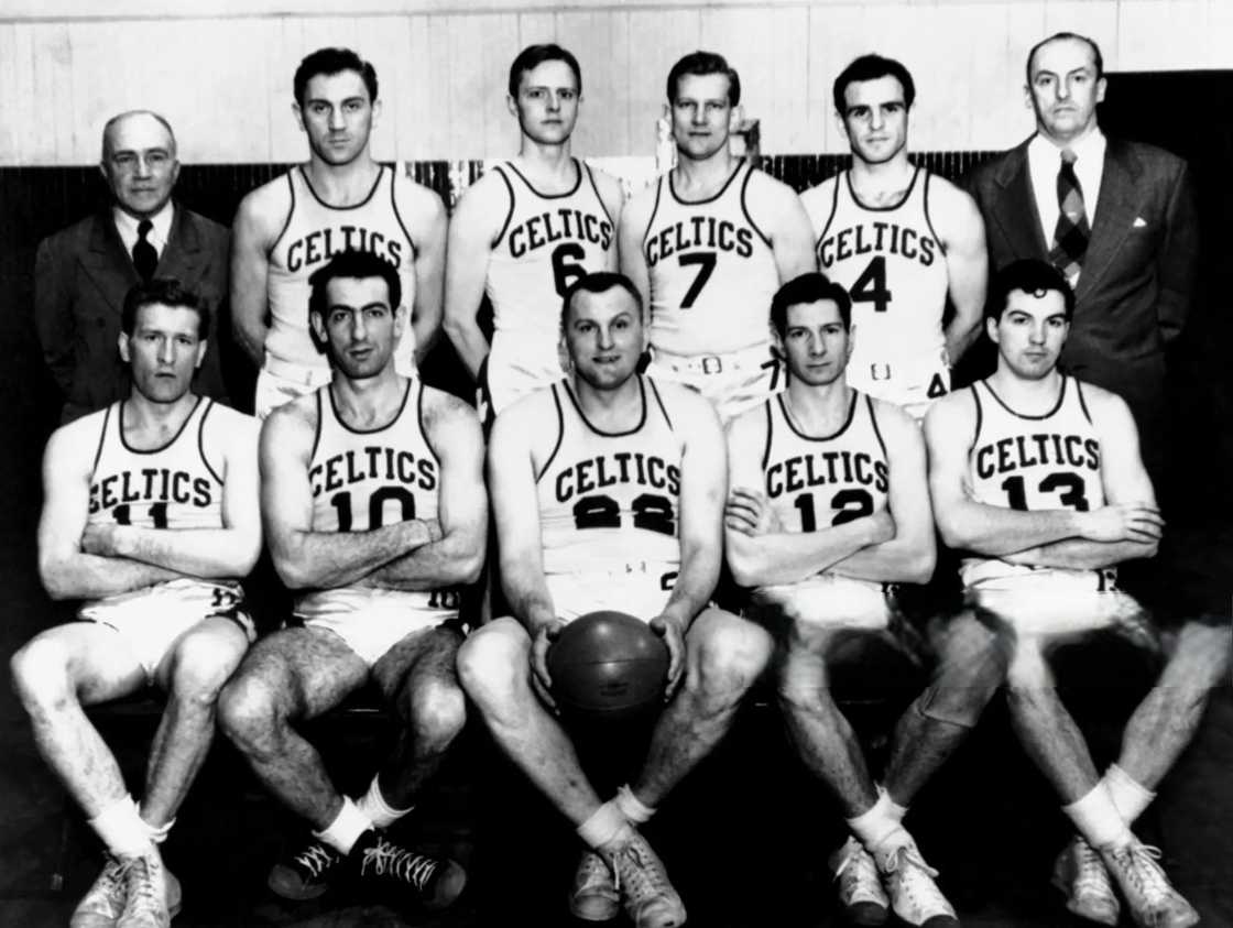 Boston Celtics players posing in 1948