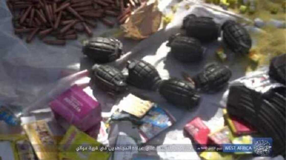 Kungiyar Boko Haram ta saki hotunan harin da ta kai a Maiduguri Kungiyar Boko Haram ta saki hotunan harin da ta kai a Maiduguri