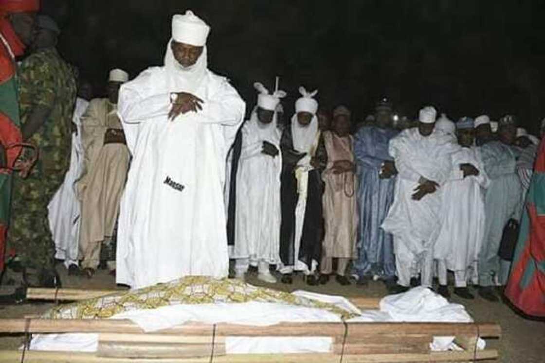 An yi jana'izar marigayi AVM Hamza Abdullahi a mahaifar sa An yi jana'izar marigayi AVM Hamza Abdullahi a mahaifar sa