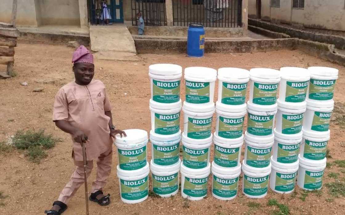 This graduate manufactures paint to overcome his disability, provide jobs for unemployed youths This graduate manufactures paint to overcome his disability, provide jobs for unemployed youths