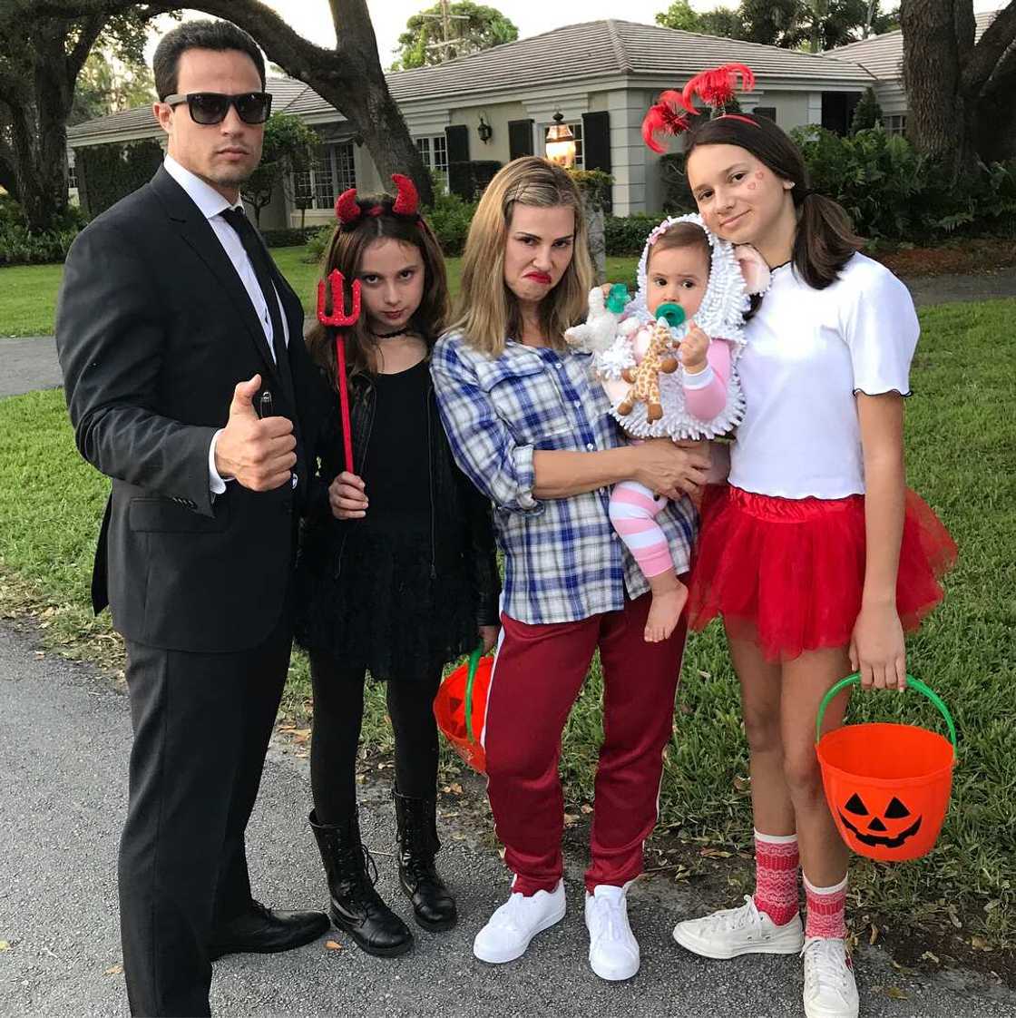 Cynthia Scurtis new family Cynthia Scurtis new family