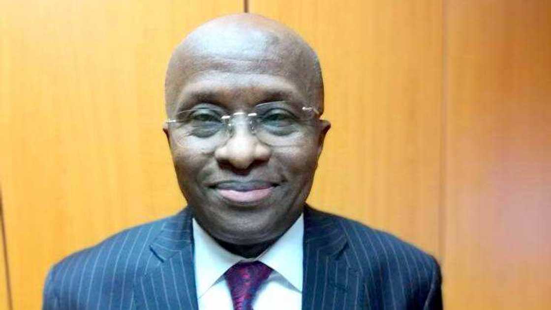 Abubuwa 8 da ya kamata ku sani game da sabon shugaban AMCON, da Buhari ya nada yau Abubuwa 8 da ya kamata ku sani game da sabon shugaban AMCON, da Buhari ya nada yau