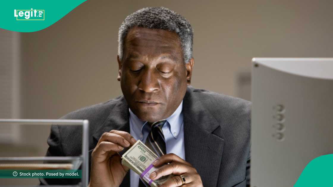 Central Bank of Nigeria releases new naira to dollar exchange rate Central Bank of Nigeria releases new naira to dollar exchange rate