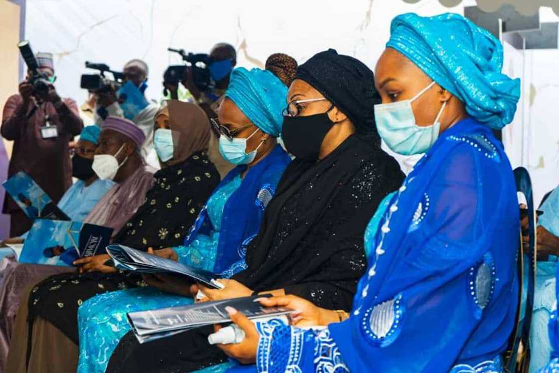 Hotunan addu'ar cika kwanaki 40 da rasuwar marigayi Abiola Ajimobi Hotunan addu'ar cika kwanaki 40 da rasuwar marigayi Abiola Ajimobi