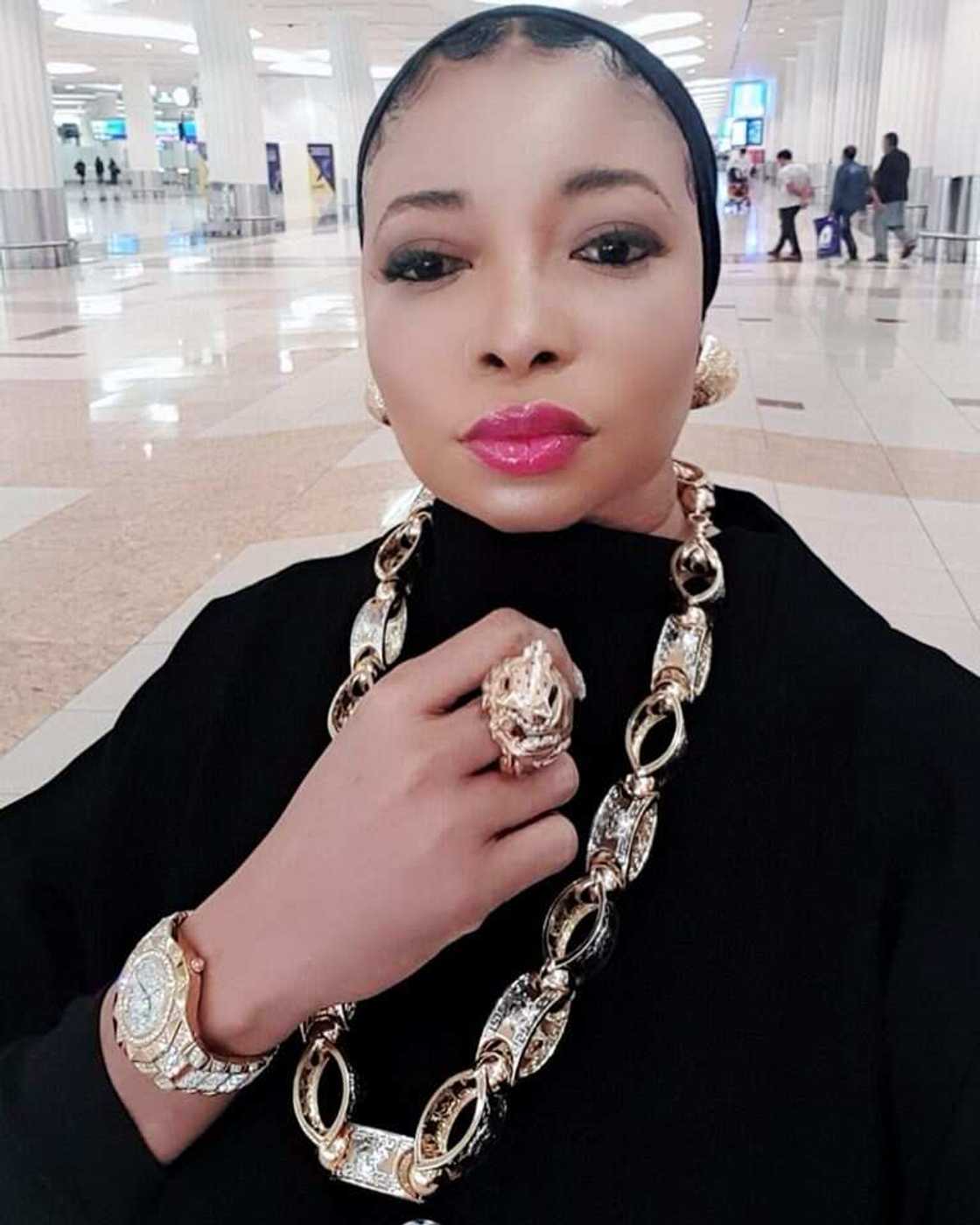 Lizzy Anjorin instagram Lizzy Anjorin instagram