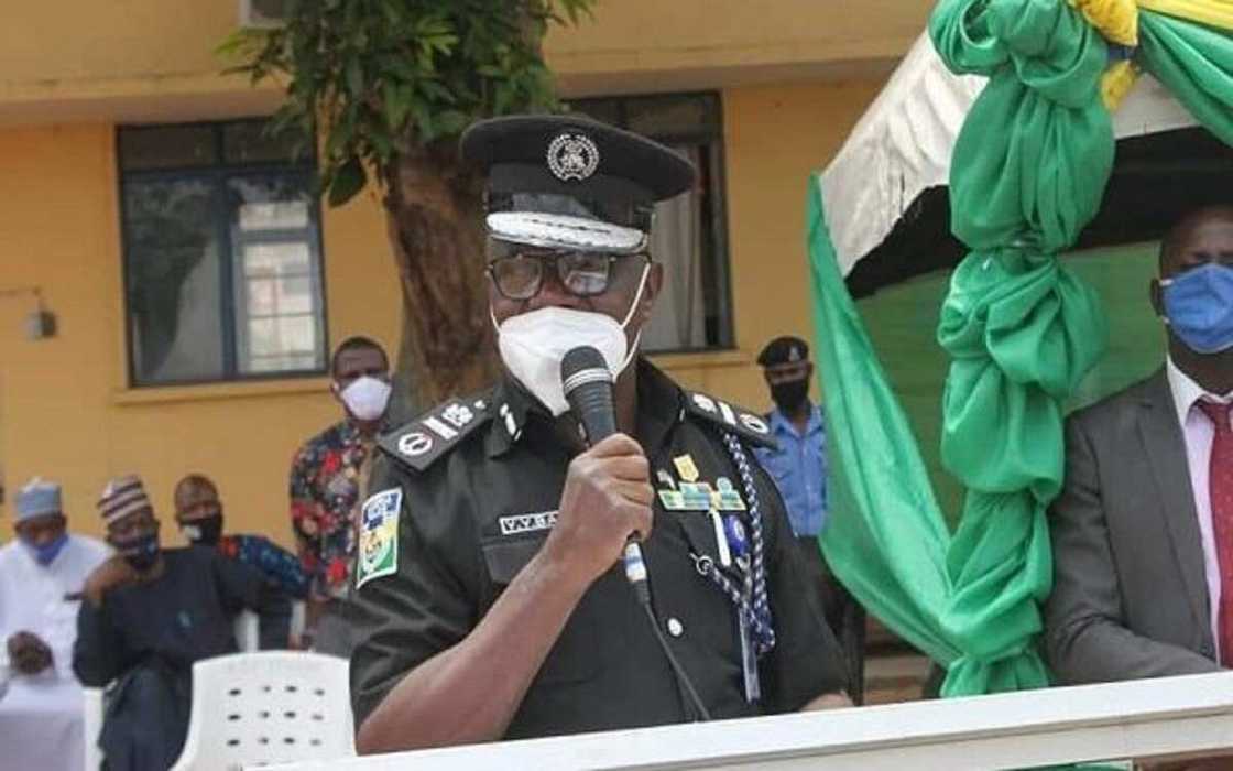 Yanzu Yanzu: Rundunar yan sanda ta sake rashin AIG na biyu cikin kwanaki 3 Yanzu Yanzu: Rundunar yan sanda ta sake rashin AIG na biyu cikin kwanaki 3