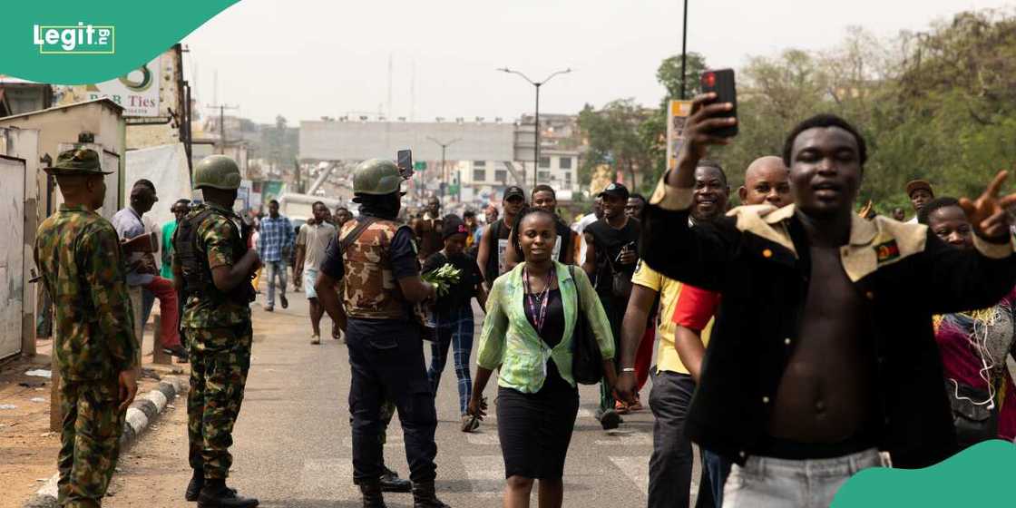 People protesting in Nigeria/strike protest People protesting in Nigeria/strike protest