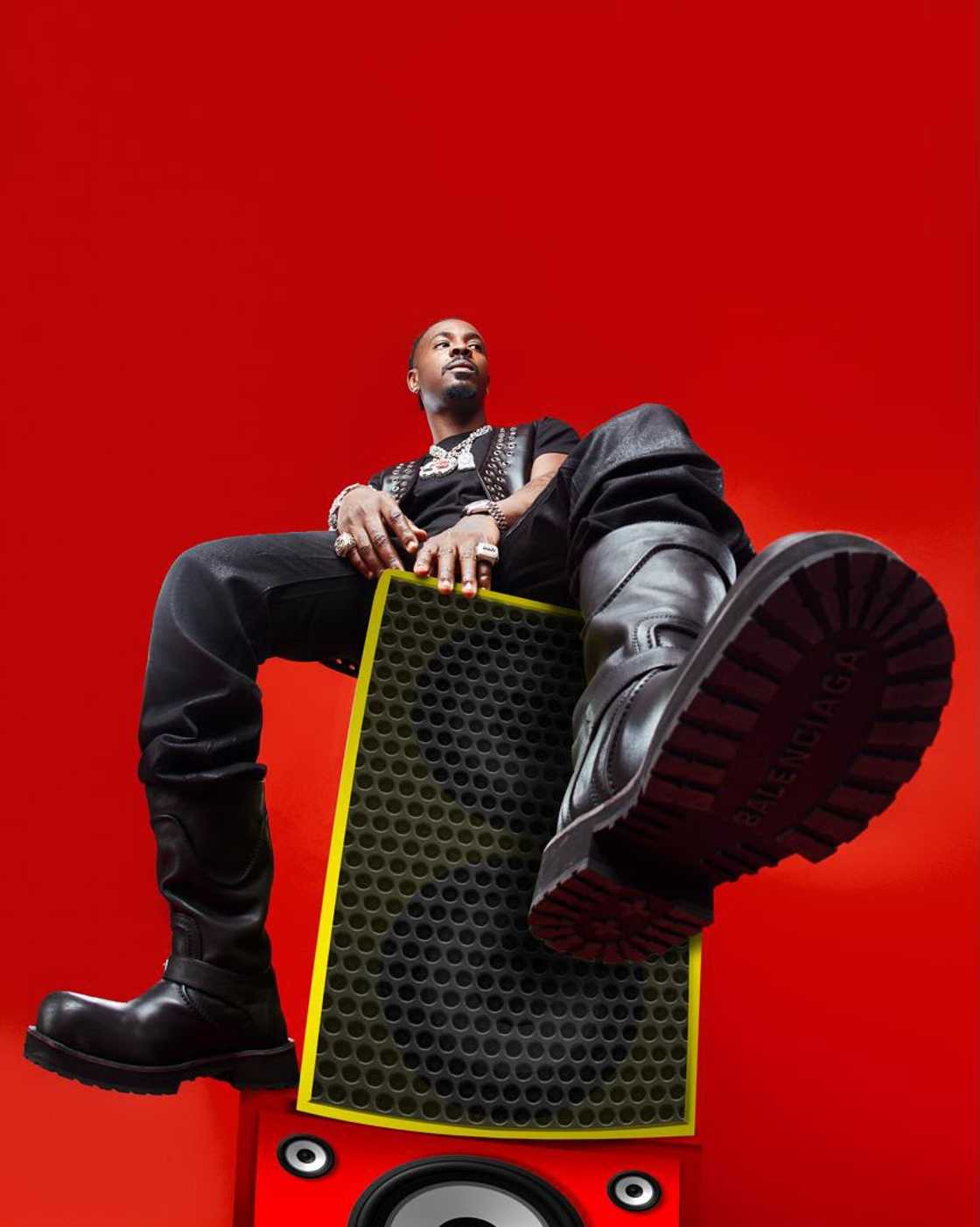 Desperados and Young Jonn Create a Cross-Cultural Anthem For Living In The Moment With “Let It Go” Desperados and Young Jonn Create a Cross-Cultural Anthem For Living In The Moment With “Let It Go”
