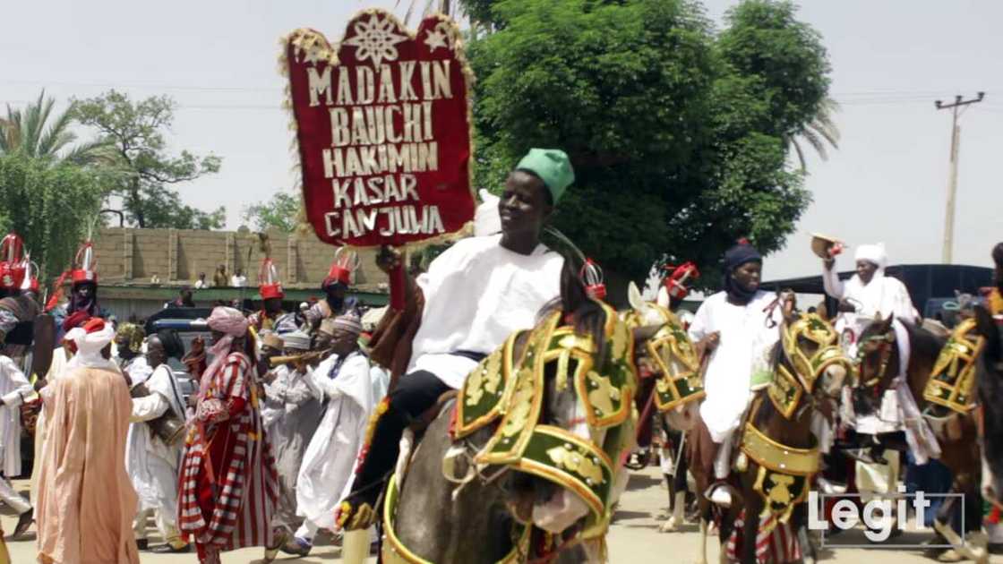 Hotuna: Tawagar Madakin Basuchi hakimin Kasar Ganjuwa Hotuna: Tawagar Madakin Basuchi hakimin Kasar Ganjuwa