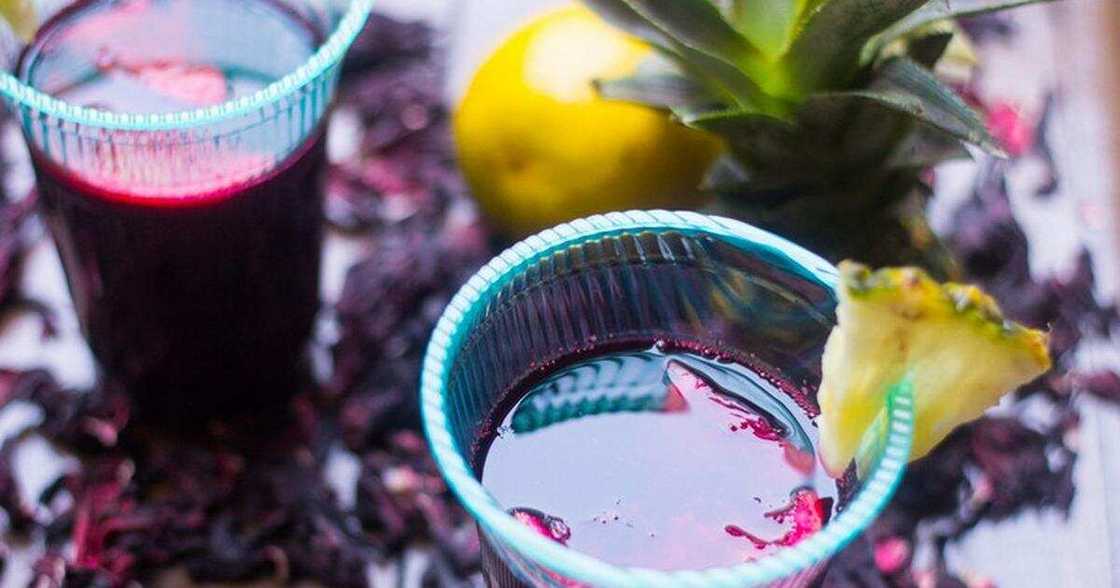 Magani a gonar yaro: Amfanin 7 na zobo ga lafiyar jikin dan Adam Magani a gonar yaro: Amfanin 7 na zobo ga lafiyar jikin dan Adam