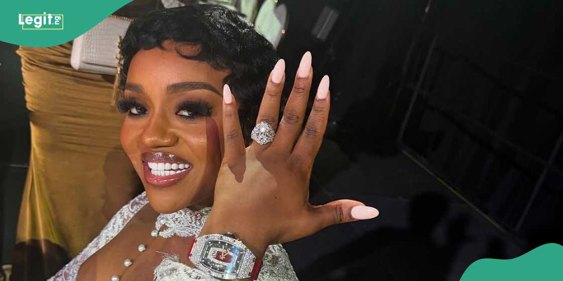 Chioma shows off her wedding gift