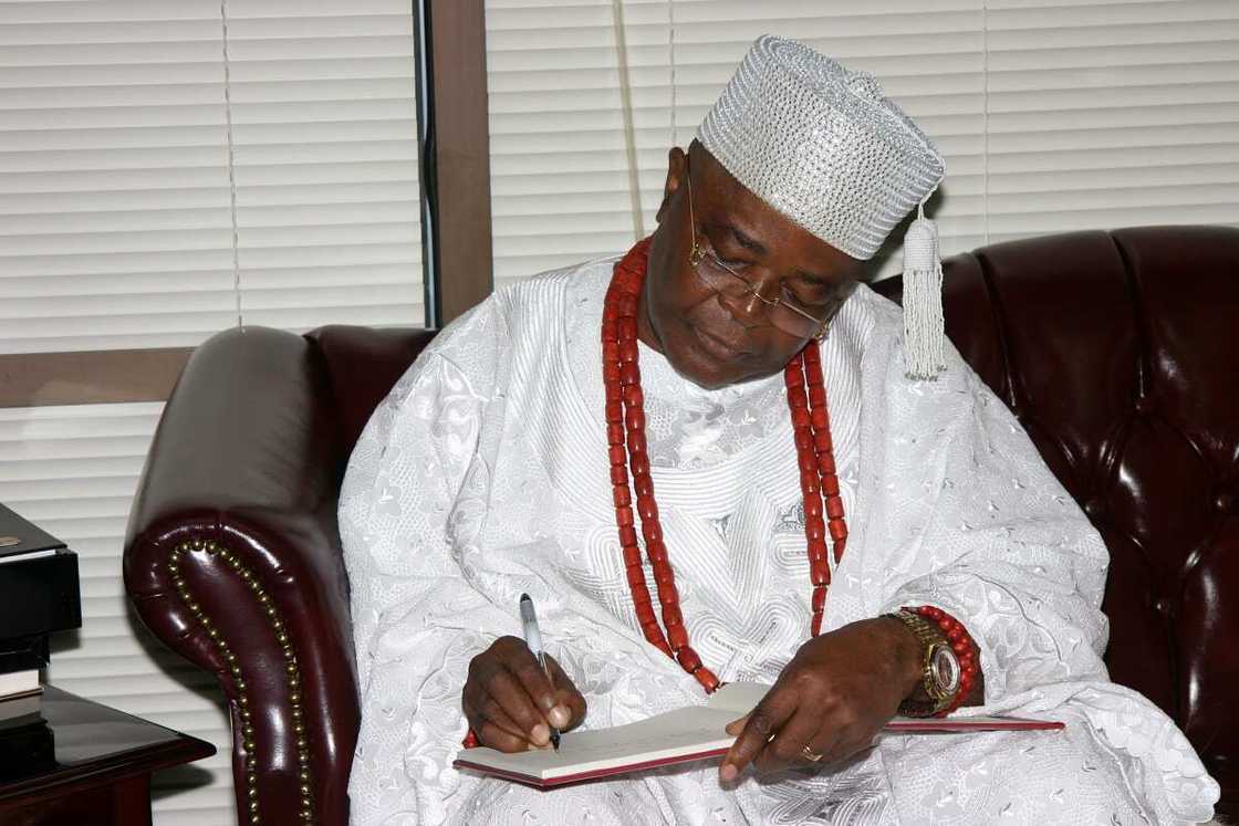 Alake of Egbaland Rejects Recent Calls for Southwest Secession From Nigeria Alake of Egbaland Rejects Recent Calls for Southwest Secession From Nigeria