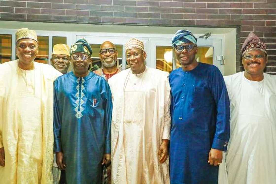 An yi wata ganawa tsakanin Ganduje, Tinubu, Ajimobi da Sanwo-Olu a Legas An yi wata ganawa tsakanin Ganduje, Tinubu, Ajimobi da Sanwo-Olu a Legas