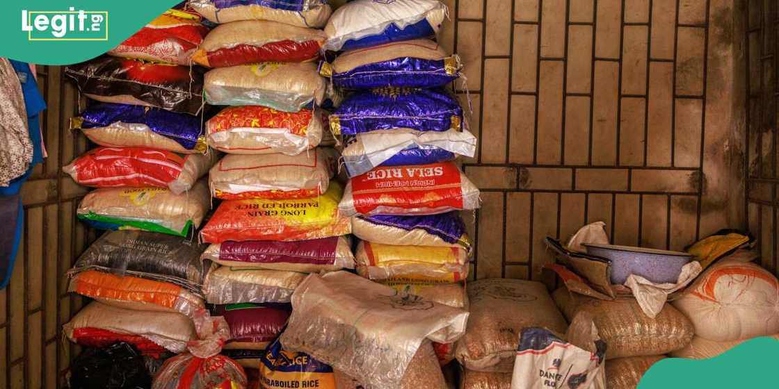 Farashin shinkafa ya karye zuwa N52,000 a Ilorin, jihar Kwara Farashin shinkafa ya karye zuwa N52,000 a Ilorin, jihar Kwara