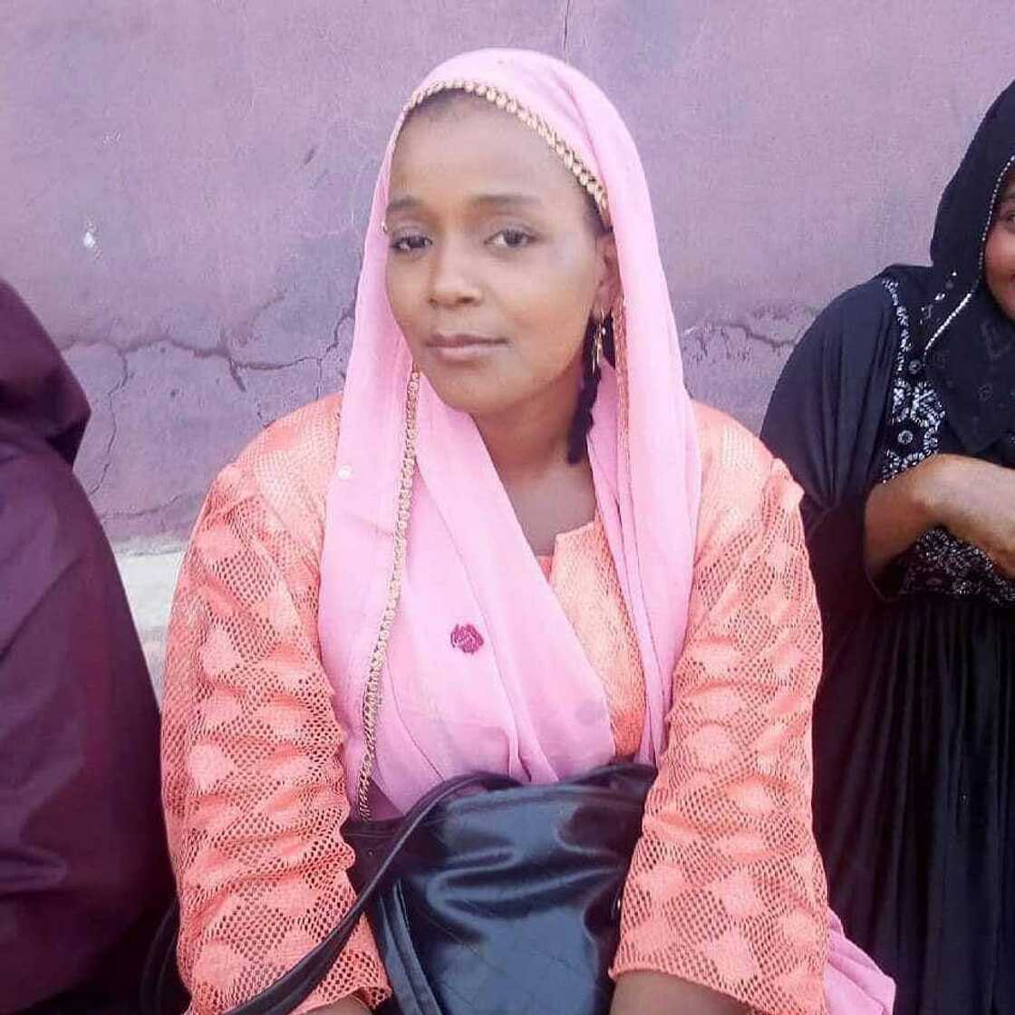 Babu abinda dakatad da Rahama Sadau zai canza a masana'antar Kannywood - Farida Jalal Babu abinda dakatad da Rahama Sadau zai canza a masana'antar Kannywood - Farida Jalal
