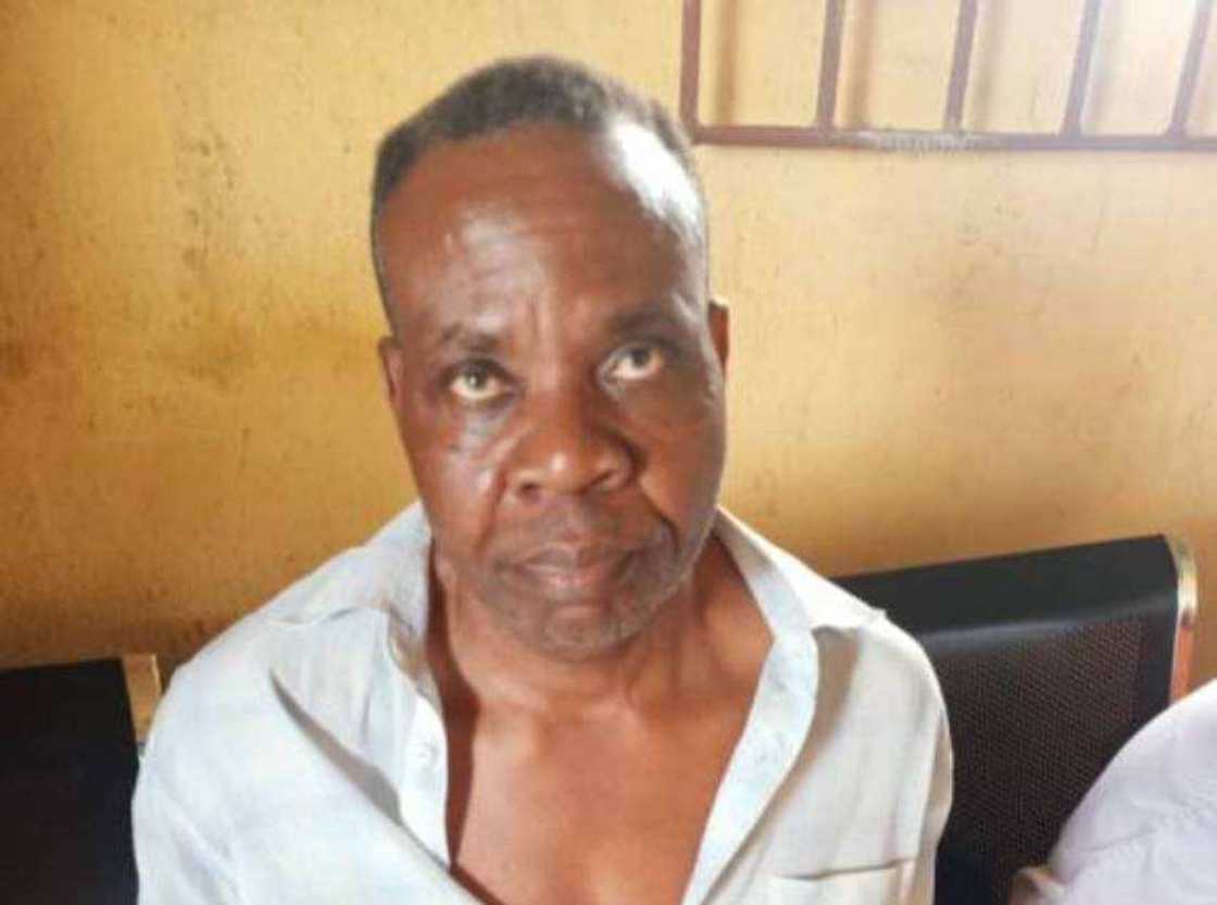 Da Duminsa: Sojoji Sun Kai Samame Mabuyar IPOB Sun Kama Mataimakin Ikonso Da Duminsa: Sojoji Sun Kai Samame Mabuyar IPOB Sun Kama Mataimakin Ikonso