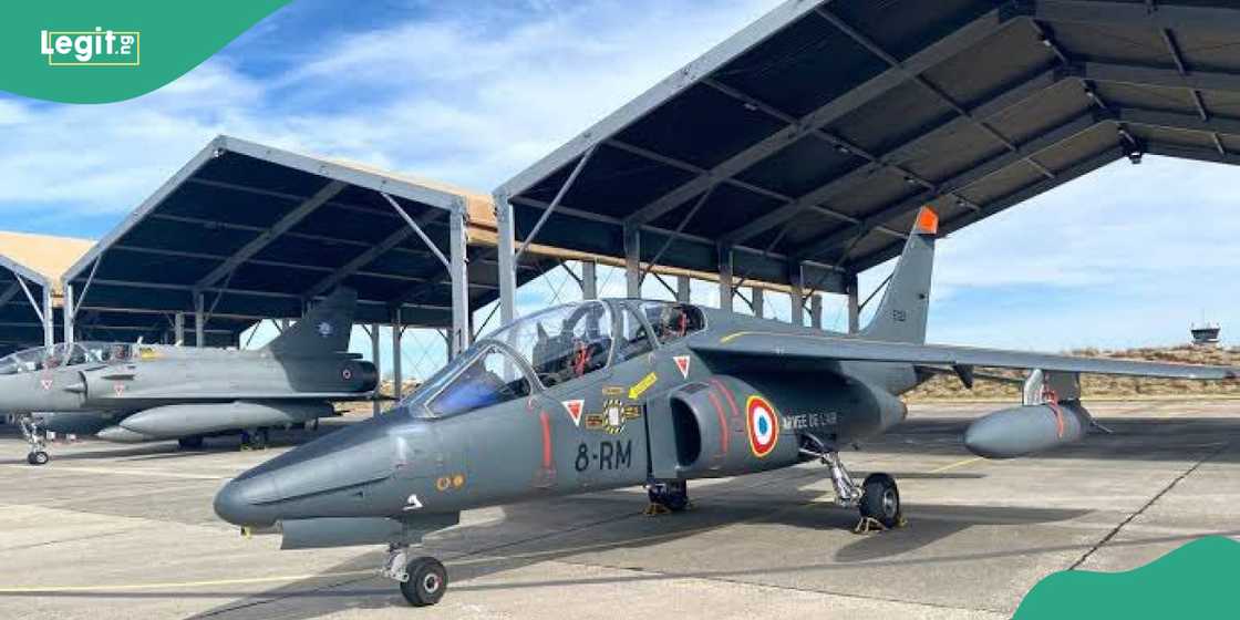 Nigerian government acquires pre-used alpha jets from France Nigerian government acquires pre-used alpha jets from France