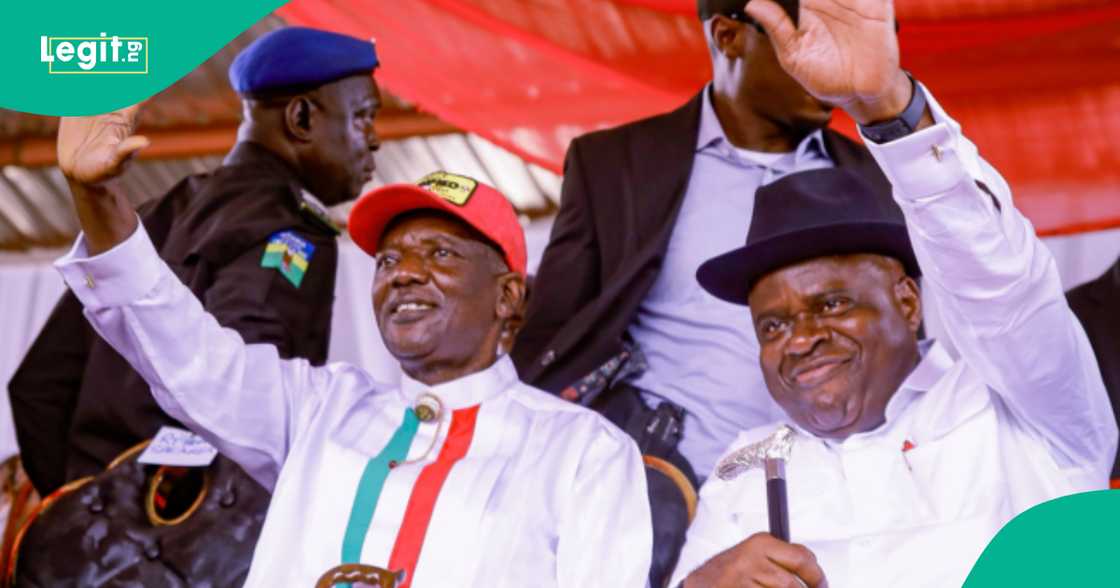 Gwamna Douye Diri da mataimakinsa. Gwamna Douye Diri da mataimakinsa.