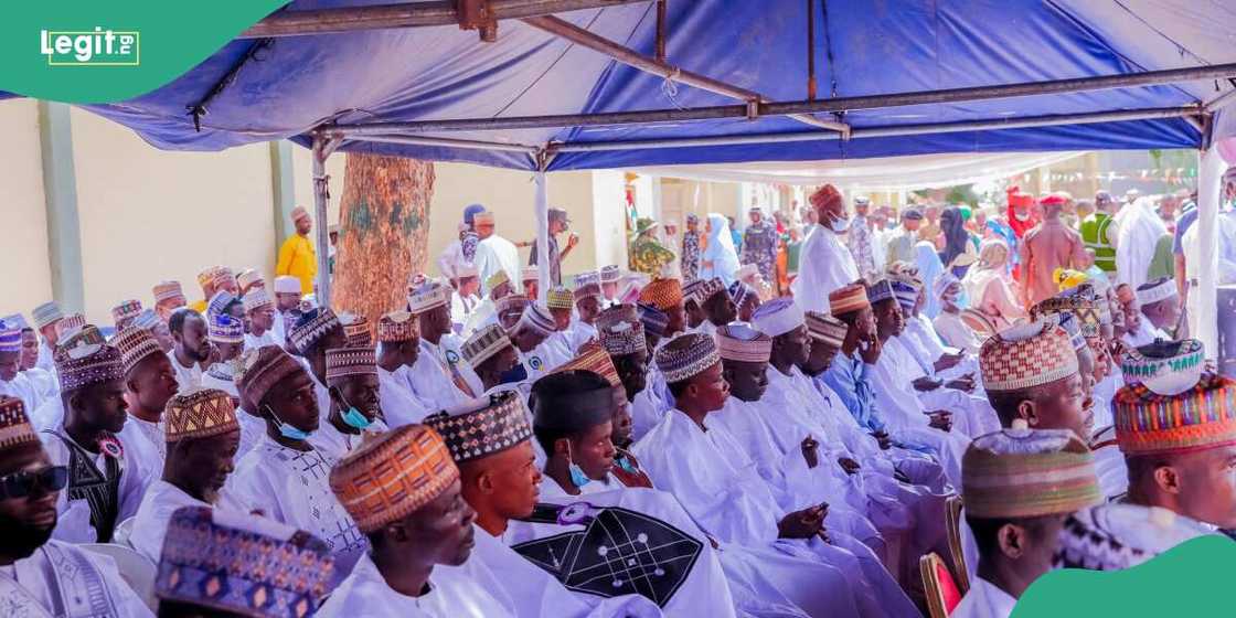 A fresh drama unfolds as married men in Kano seek inclusion in state’s mass wedding for 2,000 couples under Governor Abba Kabir Yusuf. A fresh drama unfolds as married men in Kano seek inclusion in state’s mass wedding for 2,000 couples under Governor Abba Kabir Yusuf.