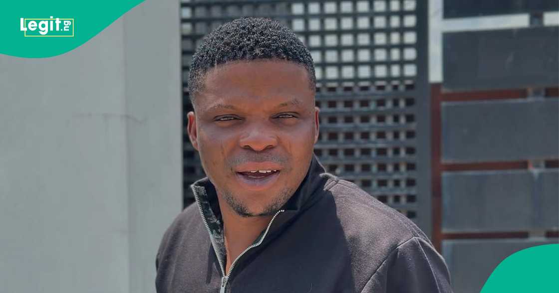 Zeez advises Ijoba Lande to run a paternity test on his kids. Zeez advises Ijoba Lande to run a paternity test on his kids.