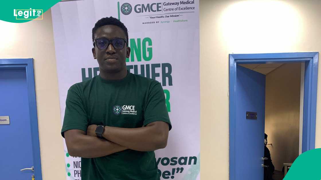 Reactions as nurse who earns above N400k monthly in Nigeria mentions his area of specialisation Reactions as nurse who earns above N400k monthly in Nigeria mentions his area of specialisation