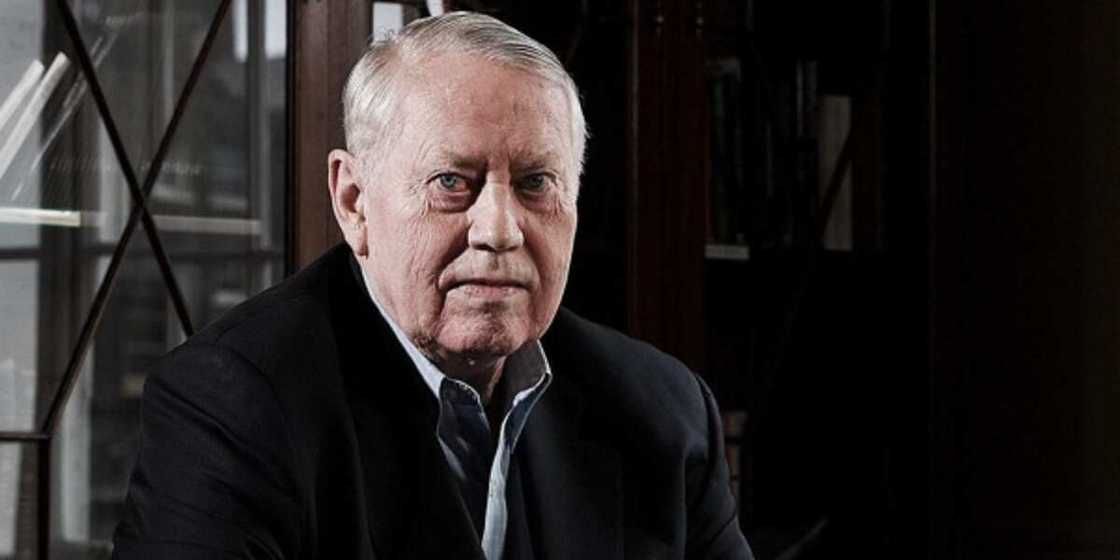 Hamshakin mai kudi a duniya ya cimma burinshi na zama talaka kafin ya mutu, inda ya sadakar da duka dukiyar da ya mallaka Hamshakin mai kudi a duniya ya cimma burinshi na zama talaka kafin ya mutu, inda ya sadakar da duka dukiyar da ya mallaka