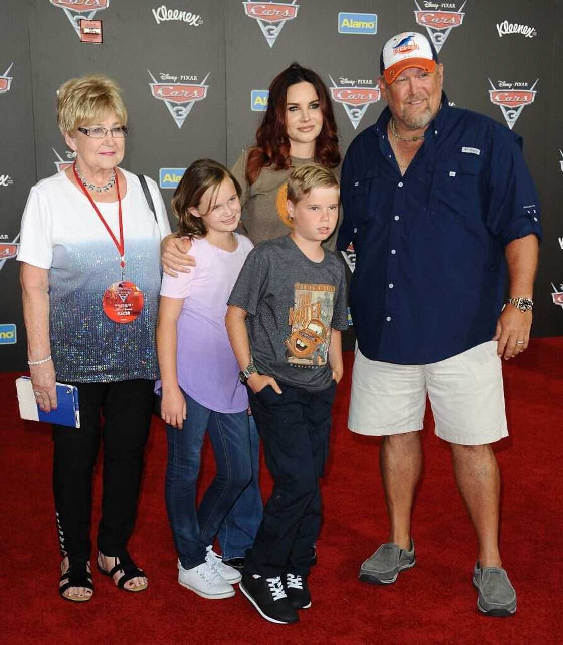 Cara Whitney biography: who is Larry the Cable Guy's wife? Cara Whitney biography: who is Larry the Cable Guy's wife?