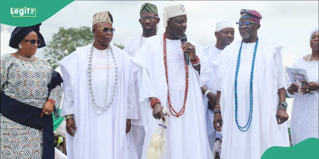 AATREN President Chief Ifasegun Elegushi addresses participants at the cultural seminar.