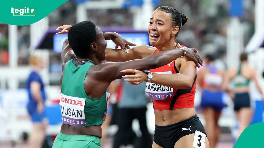 Tobi Amusan, Ditaji Kambundji, Nigeria, World Athletics Championship, National Stadium, Tokyo, Japan. Tobi Amusan, Ditaji Kambundji, Nigeria, World Athletics Championship, National Stadium, Tokyo, Japan.