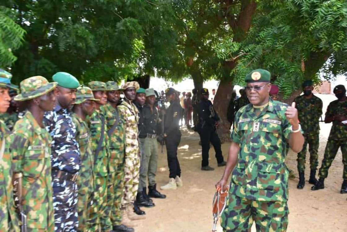 Harin Goronyo: Shugaban soji ya isa Sokoto, ya nemi sojoji da su rubanya kokarinsu