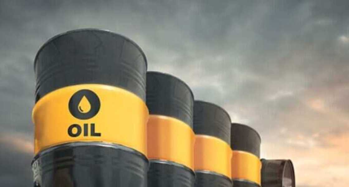 Gangar danyen mai ta koma $72 a duniya Gangar danyen mai ta koma $72 a duniya