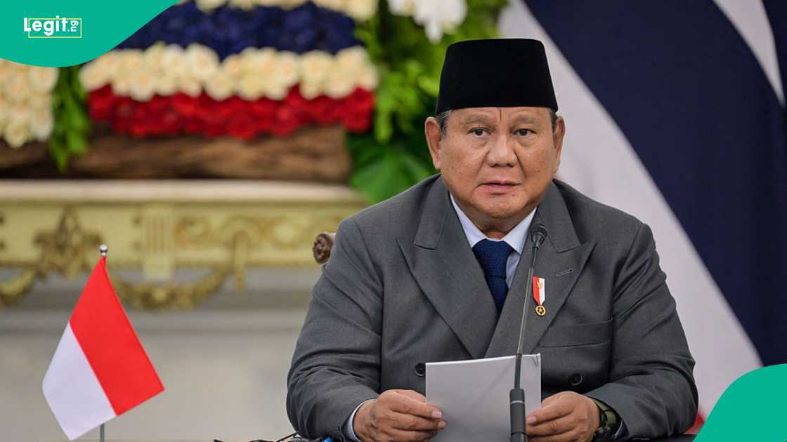Rupiah currency weakens amid market pressure and surging energy costs.
