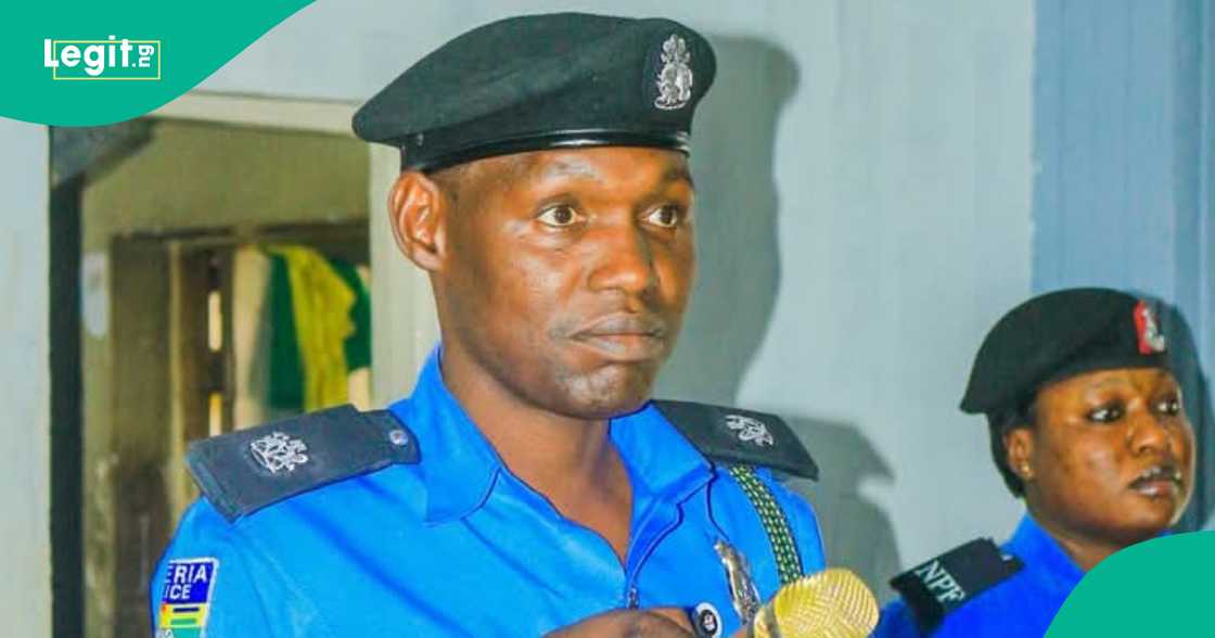 An yi yunkurin jin ta bakin kakakin 'yan sandan Kano, Abdullahi Kiyawa kan harin, amma bai dauki waya ba. An yi yunkurin jin ta bakin kakakin 'yan sandan Kano, Abdullahi Kiyawa kan harin, amma bai dauki waya ba.