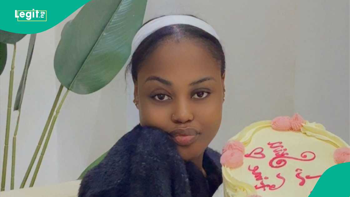 Lady expresses her pain as relationship crashes after six years. Lady expresses her pain as relationship crashes after six years.