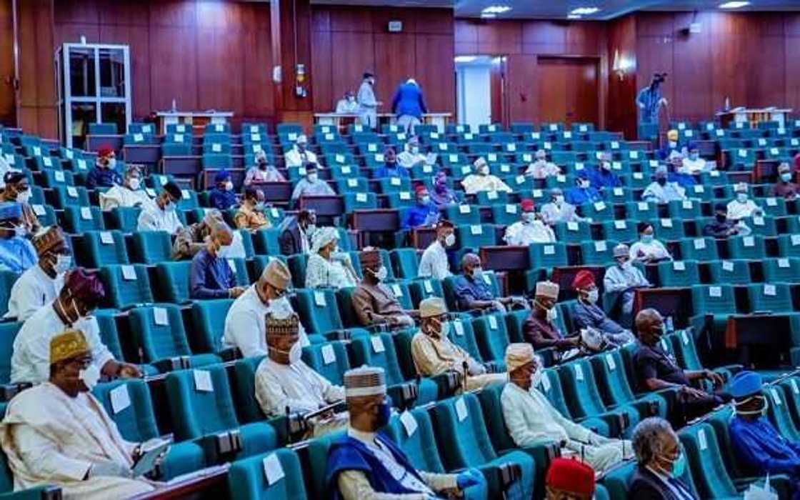 Kwamandan NDA ya yi wa majalisa bayanin halin da ake ciki kan harin 'yan bindiga a NDA Kwamandan NDA ya yi wa majalisa bayanin halin da ake ciki kan harin 'yan bindiga a NDA