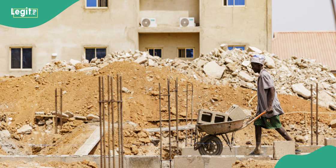 Teenager loses life at a construction site in Lagos Teenager loses life at a construction site in Lagos