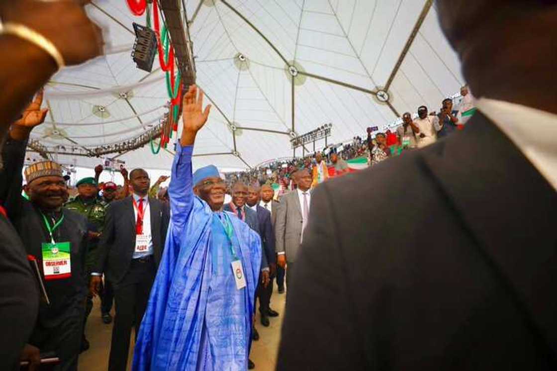 Dan takarar PDP a 2023: Atiku ya sha alwashin yaki da rashin tsaro, ya caccaki APC