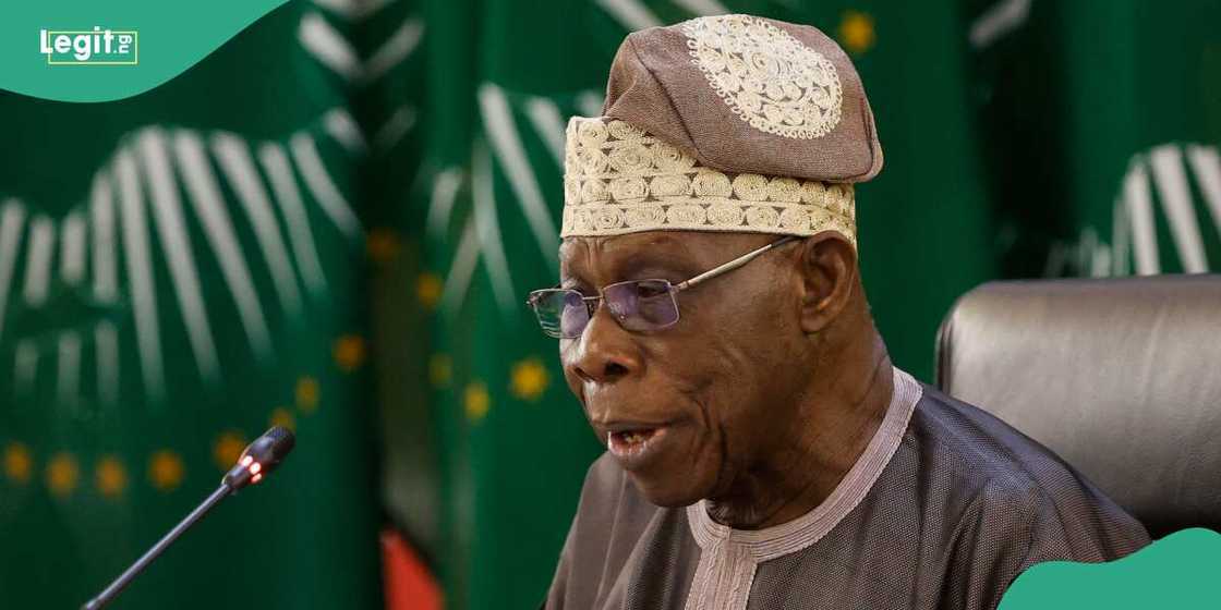 Obasanjo ya yi magana kan zarginsa da neman wa'adi na 3 a mulkinsa