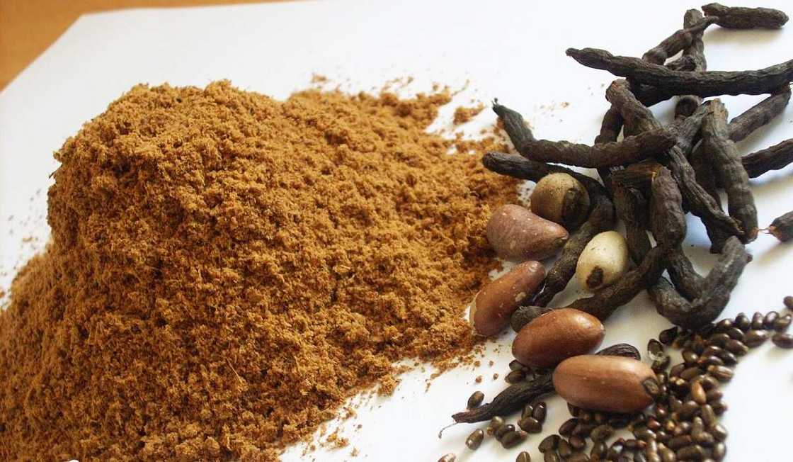 Kayan ƙamshi na yin farfesu na iya magananin cutar korona - Binciken masana Kayan ƙamshi na yin farfesu na iya magananin cutar korona - Binciken masana