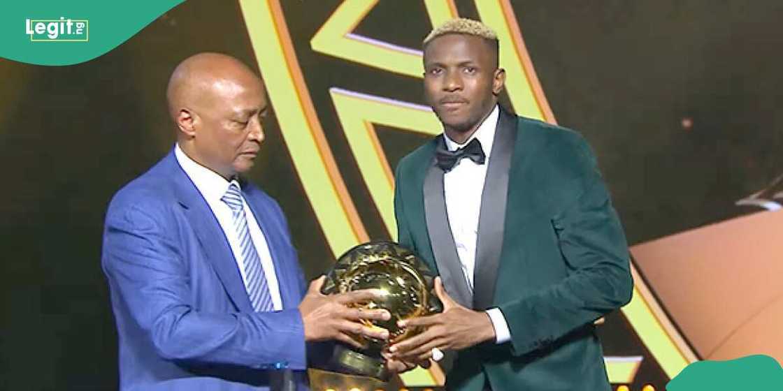 Osimhen ya zama gwarzon dan wasan Afirka Osimhen ya zama gwarzon dan wasan Afirka