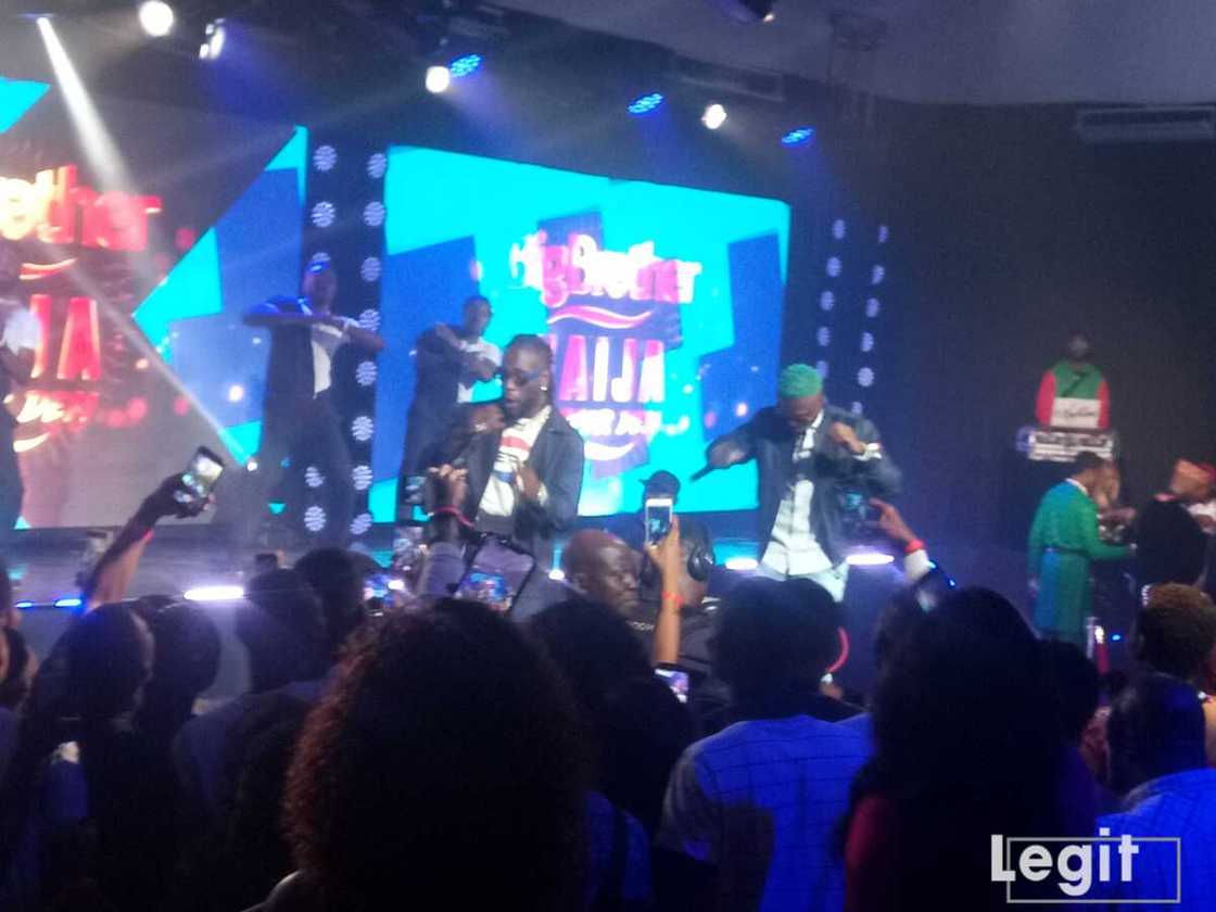 LIVE UPDATES LIVE UPDATES