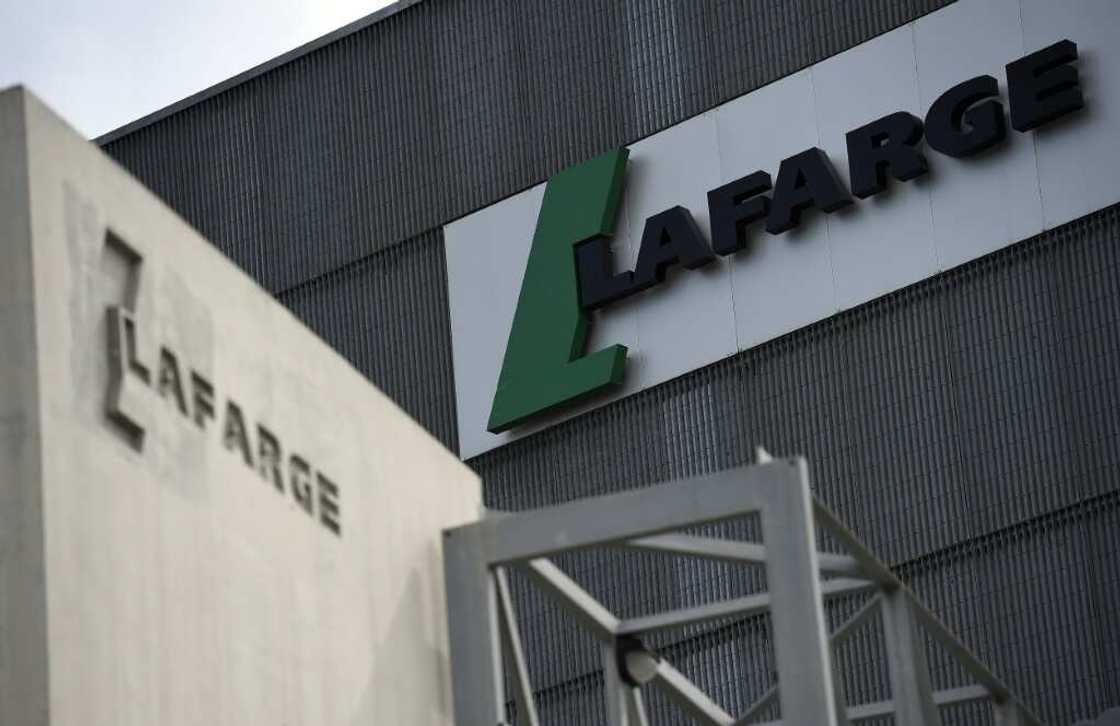 US officials say French cement company Lafarge knowingly made payments to the Islamic State group to build its business in Syria US officials say French cement company Lafarge knowingly made payments to the Islamic State group to build its business in Syria